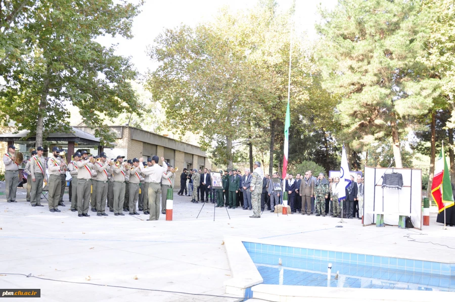 صبحگاه مشترک به مناسبت هفته دفاع مقدس