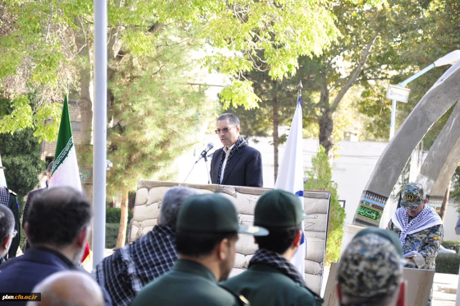 صبحگاه مشترک به مناسبت هفته دفاع مقدس