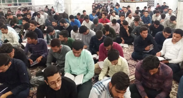 تشرف دانشجویان نوورود پردیس شهید بهشتی به حرم مطهر امام رضا(ع)