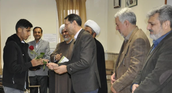 دیدار مسئولان دانشگاه فرهنگیان خراسان رضوی با دانشجومعلمان در کلاس های درس