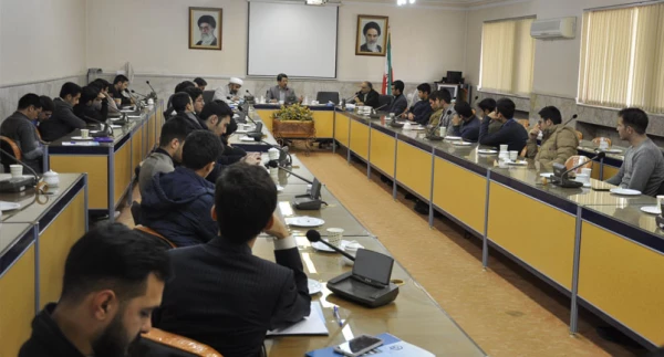 نشست هم اندیشی نقش احزاب در انتخابات پیش رو