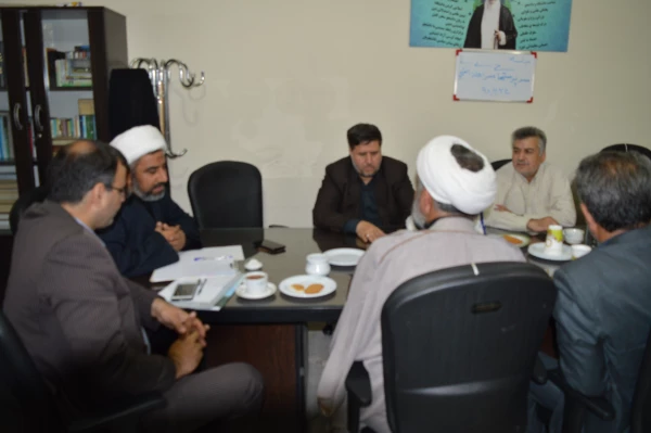 جلسه مشترک مسئول دفتر نهاد نمایندگی مقام معظم رهبری در دانشگاه فرهنگیان خراسان رضوی با  سرپرستان سراهای دانشجویی