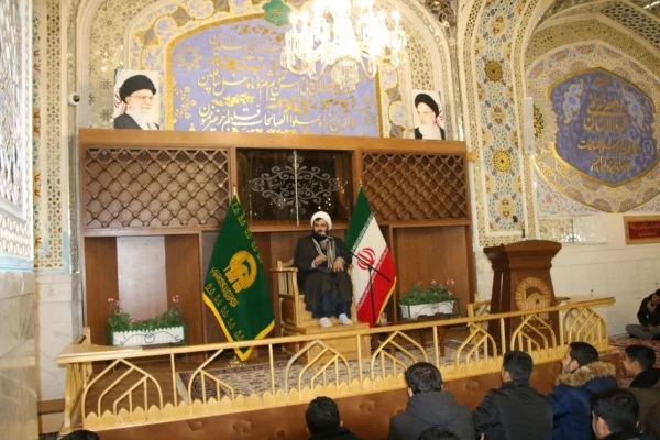 تشرف120 تن از دانشجومعلمان به حرم مطهر رضوی