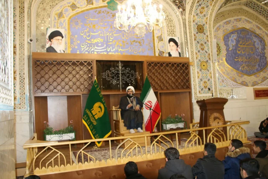 تشرف120 تن از دانشجومعلمان به حرم مطهر رضوی