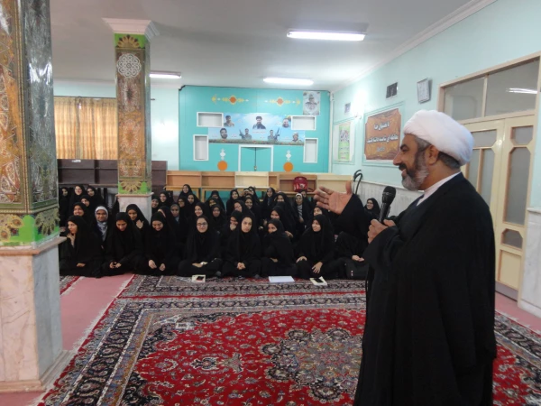 حضور مسئول نهاد دانشگاه فرهنگیان استان در جشن هفته وحدت در مرکز دانشور نیشابور