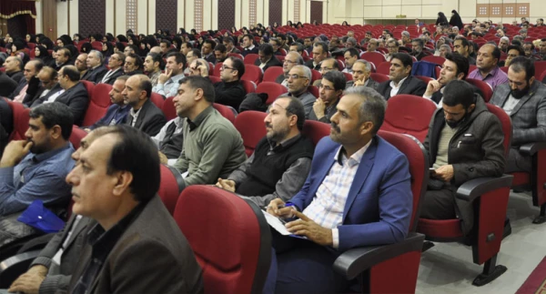 هر انسانی در هر جایگاهی می تواند منجی جامعه باشد