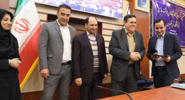 تقدیر از کازشناسان هوشمندسازی پردیس شهید بهشتی مشهد