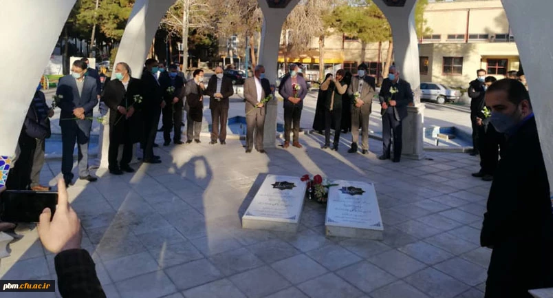 مراسم زیارت عاشورا و ادای احترام به مقام والای شهدا