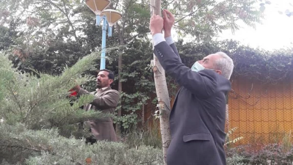 نامگذاری درختان پردیس شهید بهشتی به یاد شهدای تربیت معلم و همکاران درگذشته دانشگاه فرهنگیان خراسان رضوی