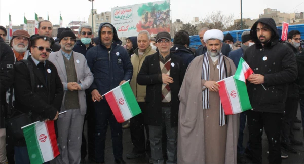 حضور استادان، کارکنان و دانشجویان پردیس شهید بهشتی در راهپیمایی 22 بهمن