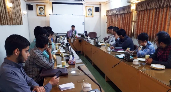 سیزدهمین جلسه از سلسله نشست های همکتابی