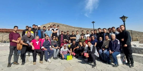 برنامه گلگشت و کوهپیمایی با حضور استادان، دانشجویان و کارکنان