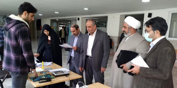 بازدید سرپرست دانشگاه فرهنگیان خراسان رضوی از فرایند ثبت نام دانشجومعلمان نوورود