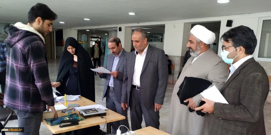 بازدید سرپرست دانشگاه فرهنگیان خراسان رضوی از فرایند ثبت نام دانشجومعلمان نوورود