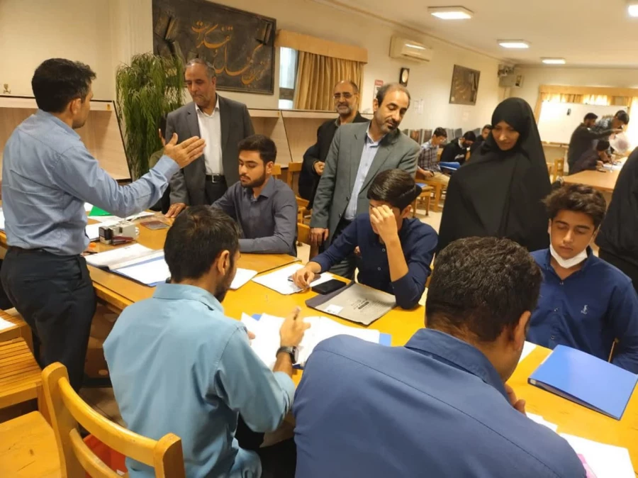 بازدید سرپرست دانشگاه فرهنگیان خراسان رضوی از فرایند ثبت نام دانشجومعلمان نوورود