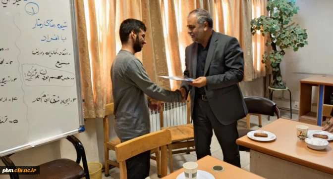 برنامه همکتابی باید به عنوان یک نشست علمی دانشجویی توسعه یابد