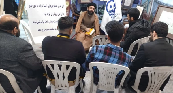 برگزاری نهمین نشست علمی فرآهنگ در نمایشگاه قرآن و عترت مشهد