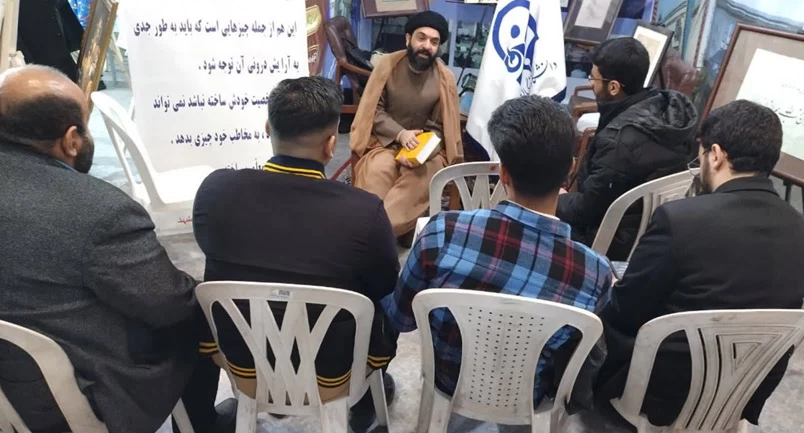 برگزاری نهمین نشست علمی فرآهنگ در نمایشگاه قرآن و عترت مشهد