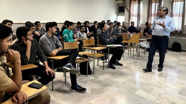  کارگاه آموزشی «مدیریت کلاس» ویژه دانشجومعلمان زبان انگلیسی در پردیس شهید بهشتی مشهد