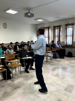 کارگاه آموزشی «مدیریت کلاس» ویژه دانشجومعلمان زبان انگلیسی در پردیس شهید بهشتی مشهد