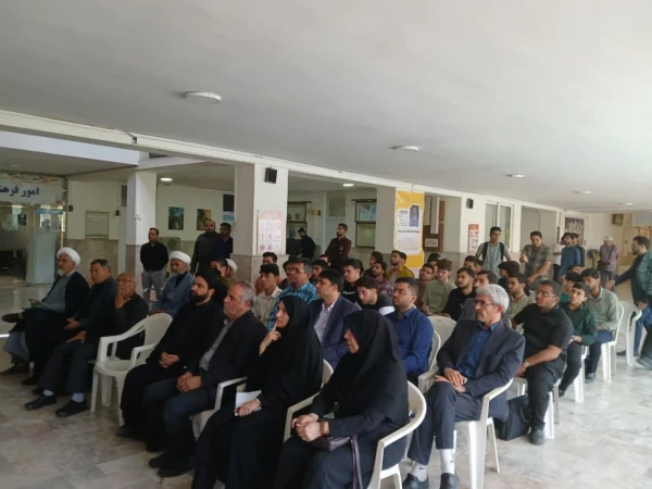 چهاردهمین جلسه از سلسله نشست های «فراهنگ» در پردیس شهید بهشتی مشهد