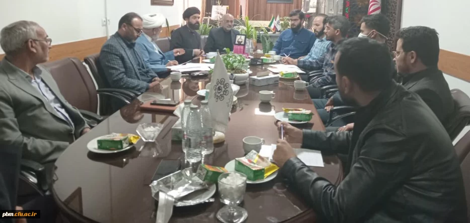 برگزاری جلسه شورای پردیس شهید بهشتی و مرکز ثامن الحجج(ع) با محوریت برنامه های فرهنگی